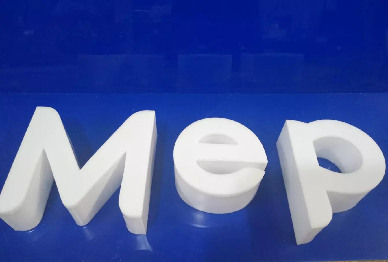 Letras en acrílico